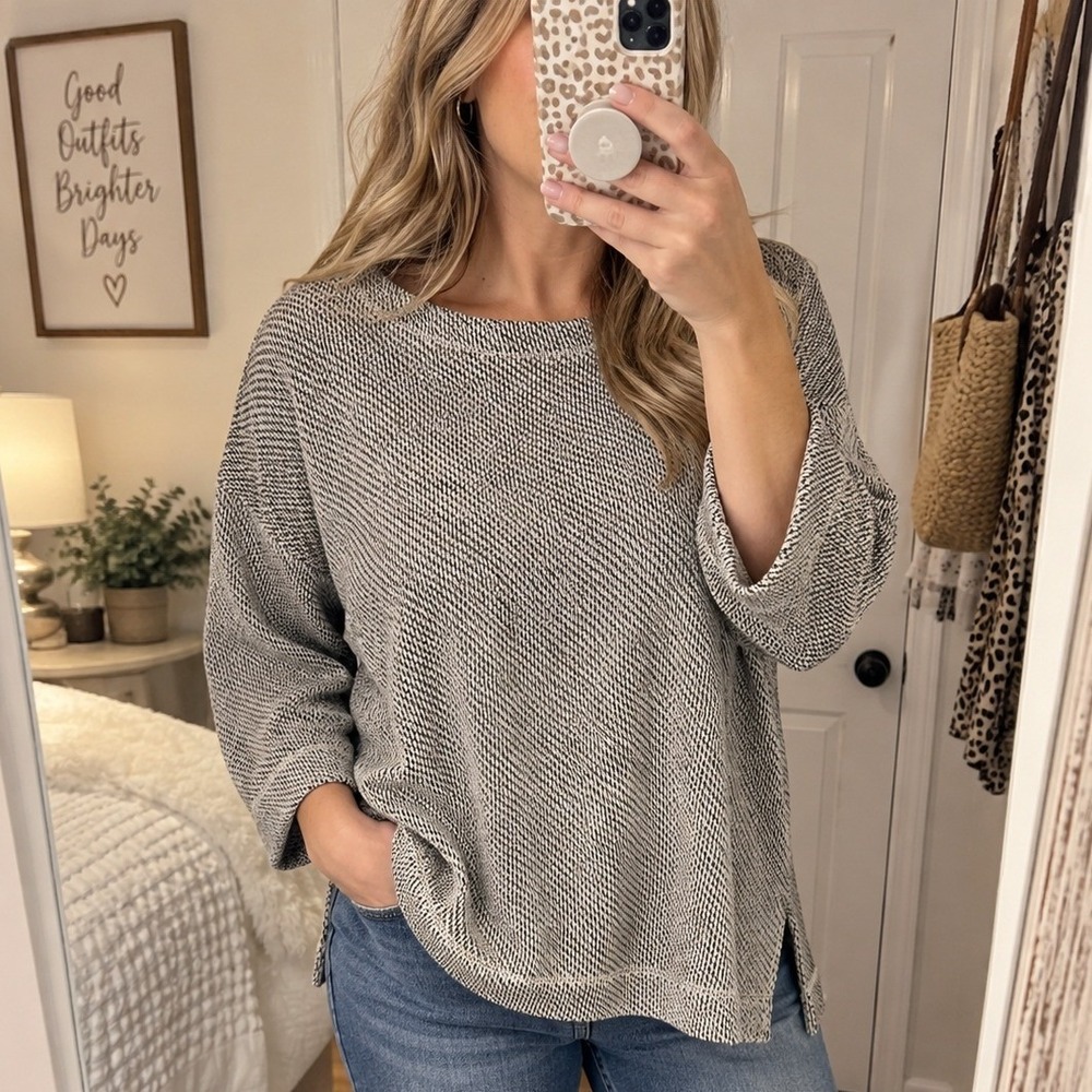 Eileen Fisher Top XS Black White Organic Cotton Boat Neck Long Sleeve High Low